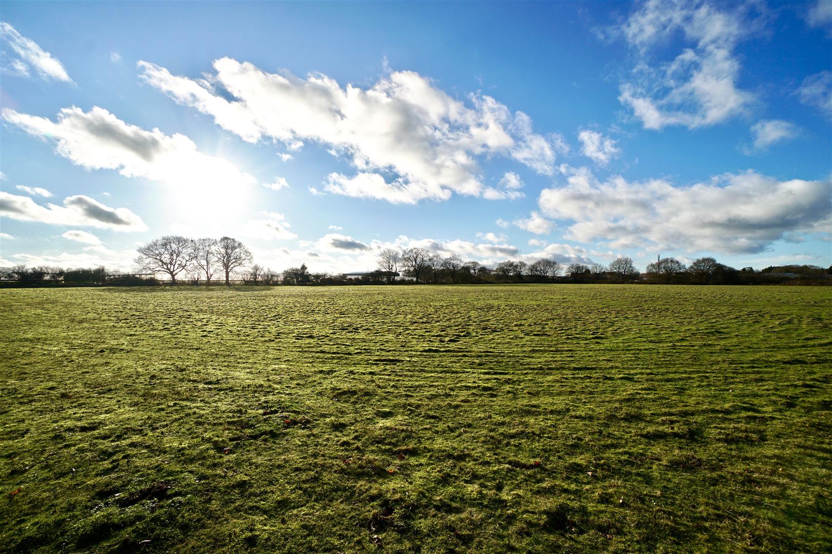 Harwich Road, Lawford, Manningtree, CO11 2LS